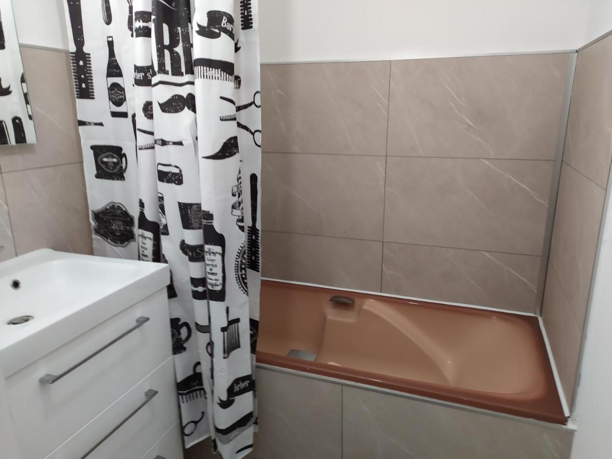 شقة Wilton دينان المظهر الخارجي الصورة